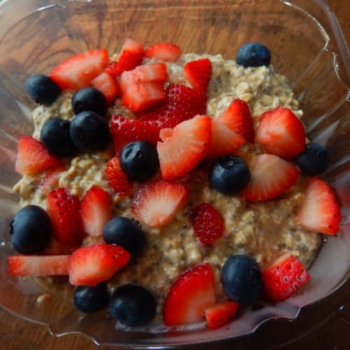 Overnight Oats (GF) W/ Fresh Berries.